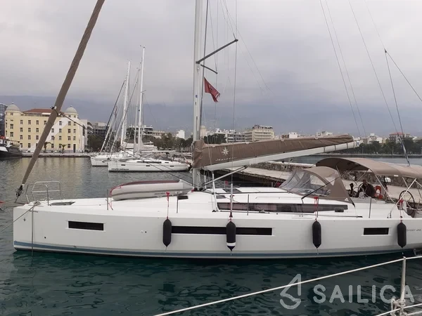 Sun Odyssey 490 - Yacht Charter Sailica