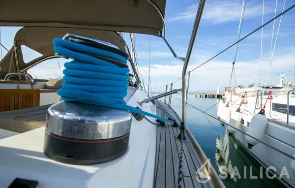 Jeanneau 57 - Yacht Charter Sailica