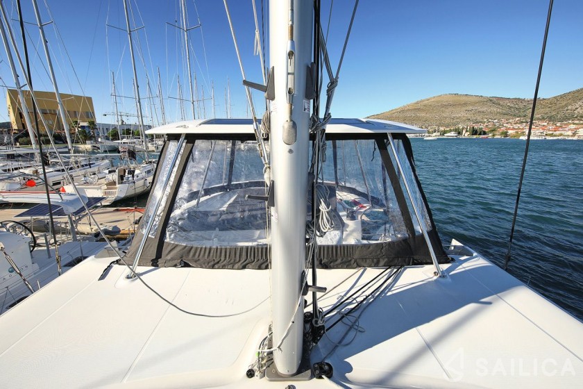 Lagoon 46  - Yacht Charter Sailica