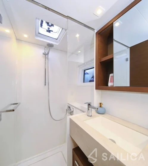 Lagoon 46  - Yacht Charter Sailica