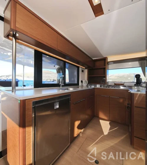 Lagoon 46  - Yacht Charter Sailica