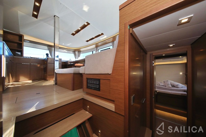 Lagoon 46  - Yacht Charter Sailica