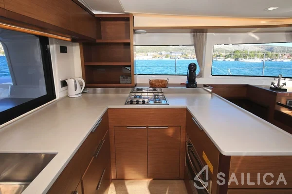 Lagoon 46  - Yacht Charter Sailica