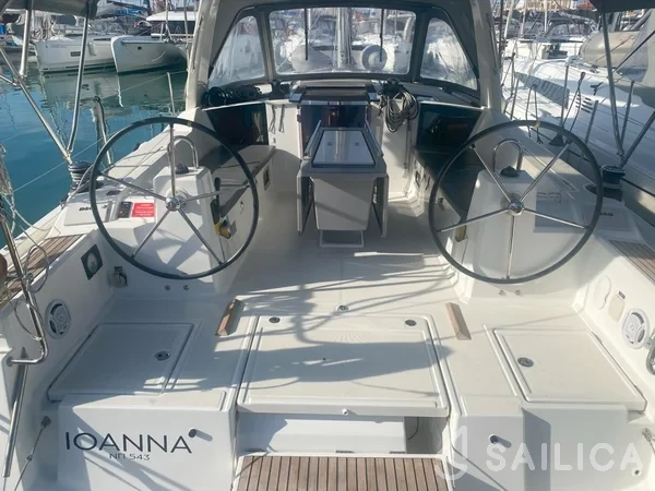Oceanis 41.1 - Yacht Charter Sailica