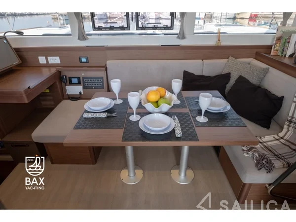 Lagoon 40 - Yacht Charter Sailica