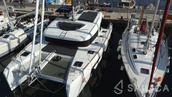 Lagoon 40 - Yacht Charter Sailica