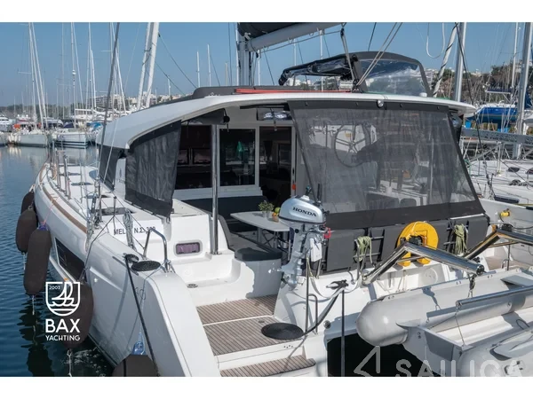 Lagoon 40 - Yacht Charter Sailica