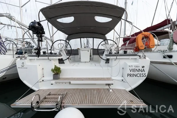 Oceanis 46.1 - Yacht Charter Sailica