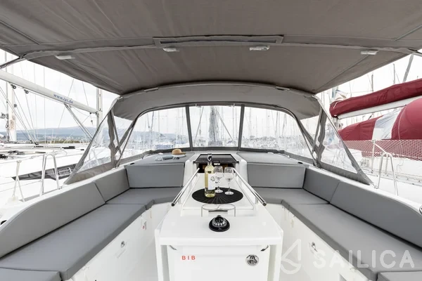 Oceanis 46.1 - Yacht Charter Sailica