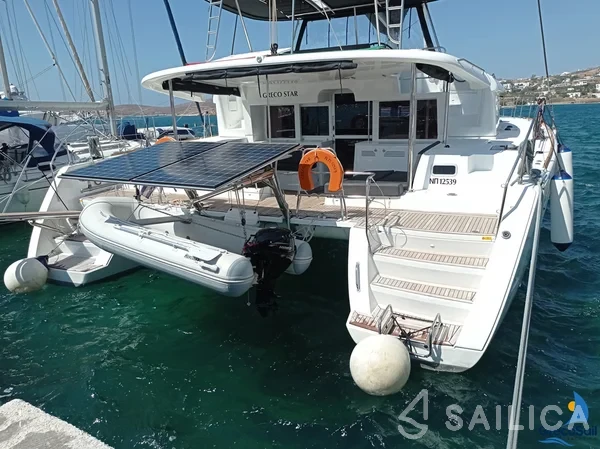 Lagoon 450  Flybridge - Yacht Charter Sailica