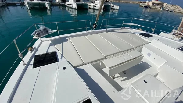 Bali 4.8  - Yacht Charter Sailica