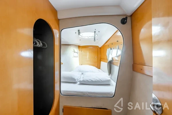 Lavezzi 40 - Yacht Charter Sailica