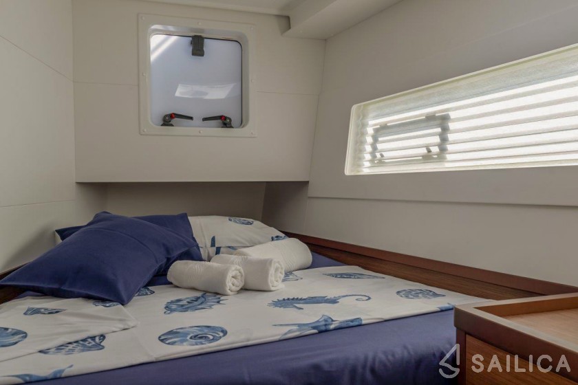 Lagoon 40 - Yacht Charter Sailica