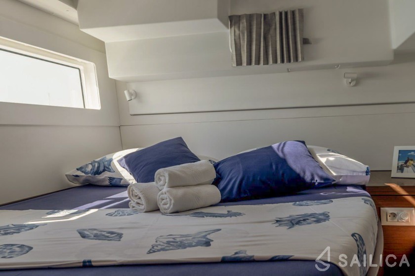 Lagoon 40 - Yacht Charter Sailica