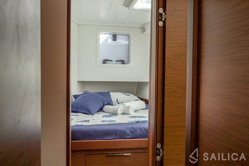 Lagoon 40 - Yacht Charter Sailica