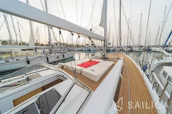 Hanse 588 - Yacht Charter Sailica