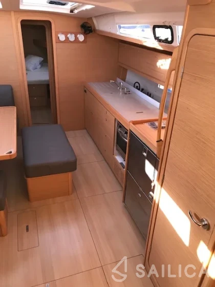 Dufour 460 GL - Yacht Charter Sailica