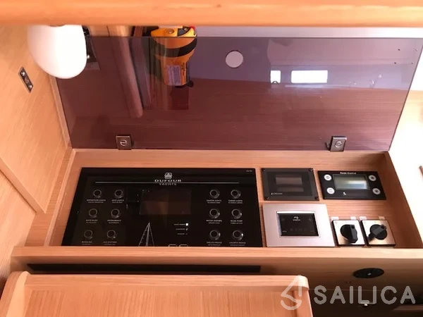 Dufour 460 GL - Yacht Charter Sailica
