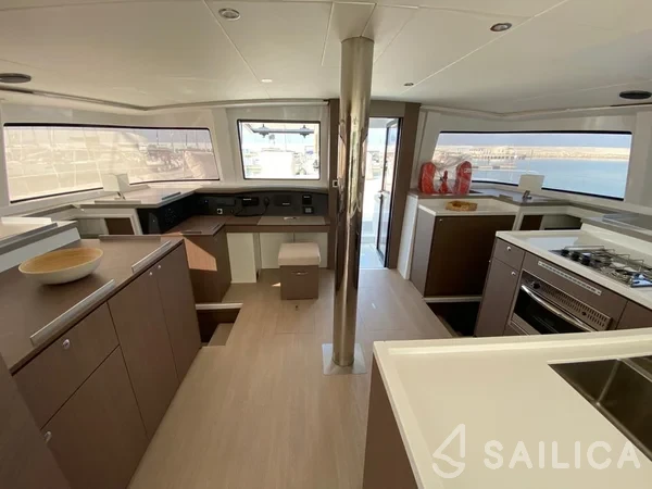 Bali 4.8  - Yacht Charter Sailica