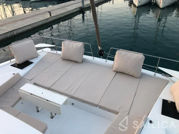 Bali 4.8  - Yacht Charter Sailica