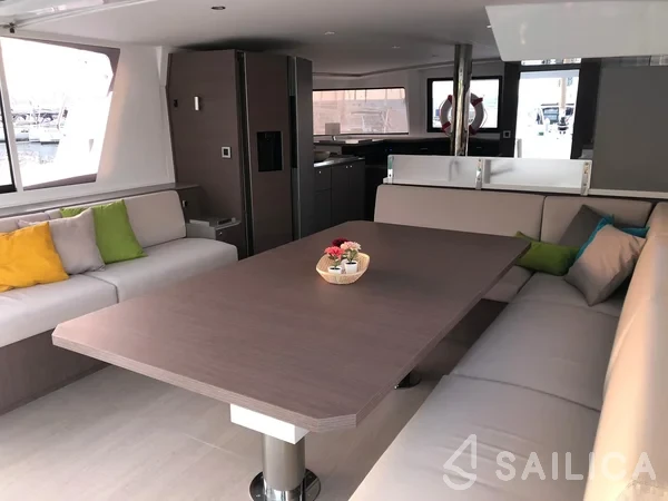 Bali 4.8  - Yacht Charter Sailica