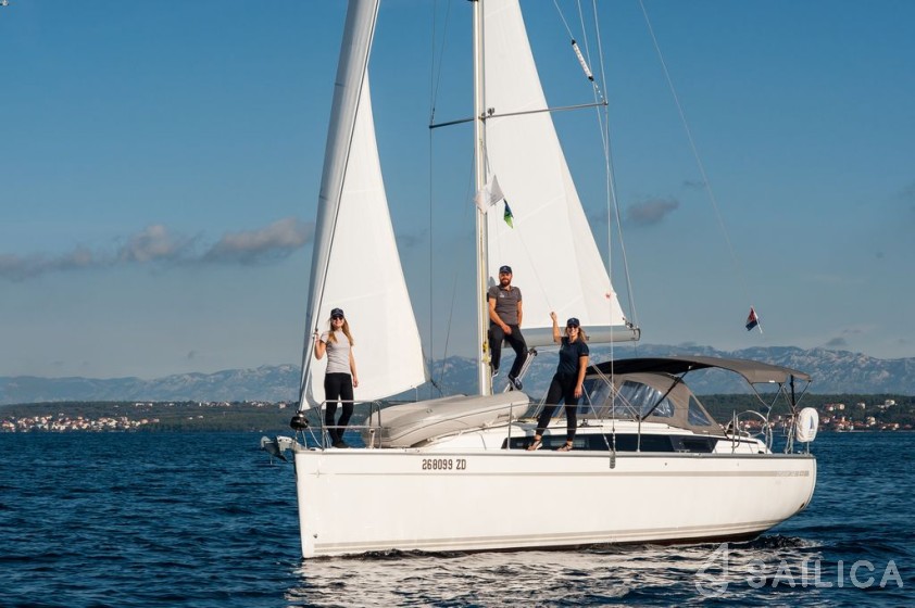 Bavaria Cruiser 34 Style - Yacht Charter Sailica