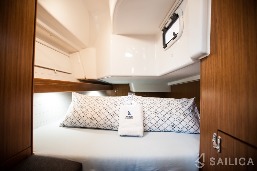 Bavaria Cruiser 34 Style - Yacht Charter Sailica