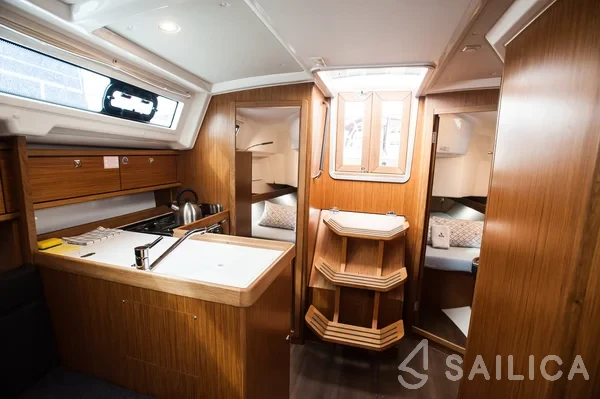 Bavaria Cruiser 34 Style - Yacht Charter Sailica