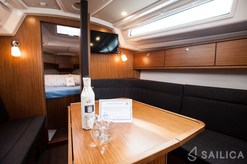 Bavaria Cruiser 34 Style - Yacht Charter Sailica