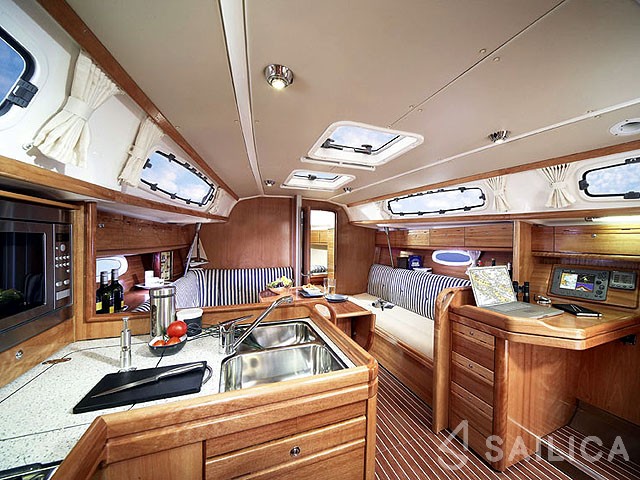 Bavaria Cruiser 34 Style - Yacht Charter Sailica