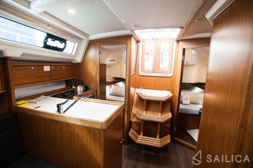 Bavaria Cruiser 34 Style - Yacht Charter Sailica