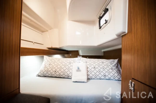 Bavaria Cruiser 34 Style - Yacht Charter Sailica