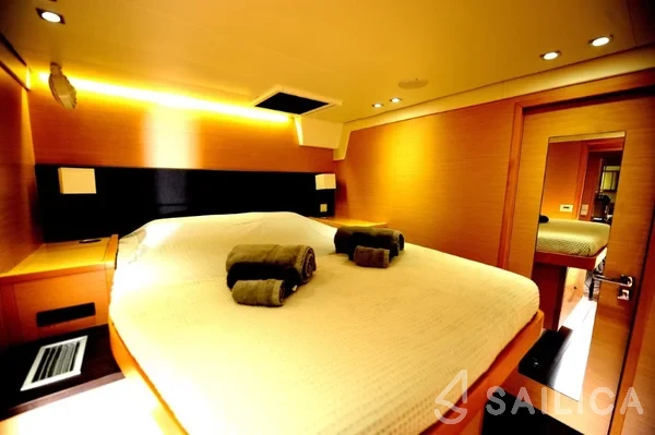 Lagoon 560 - Yacht Charter Sailica