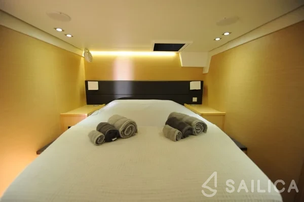 Lagoon 560 - Yacht Charter Sailica