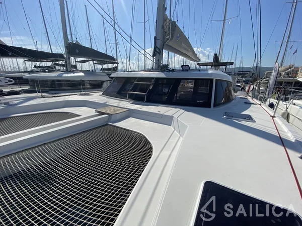 Nautitech 46 Open - Yacht Charter Sailica