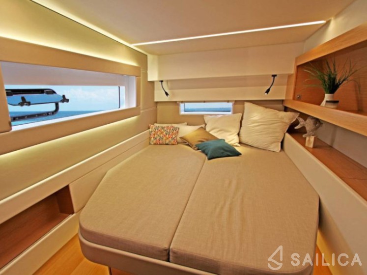 Nautitech 46 Open - Yacht Charter Sailica