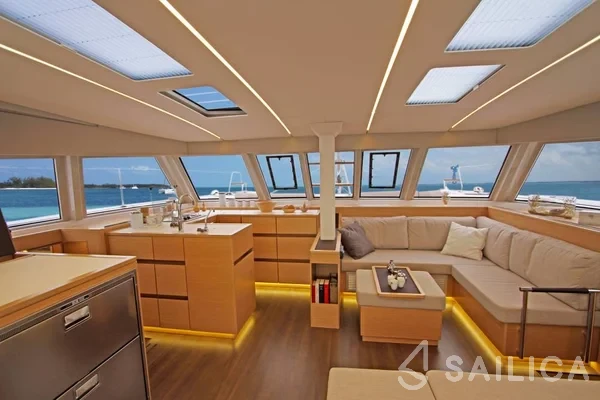 Nautitech 46 Open - Yacht Charter Sailica