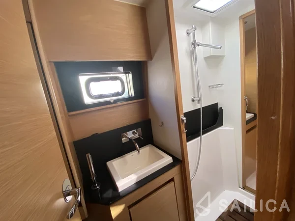 Nautitech 46 Open - Yacht Charter Sailica