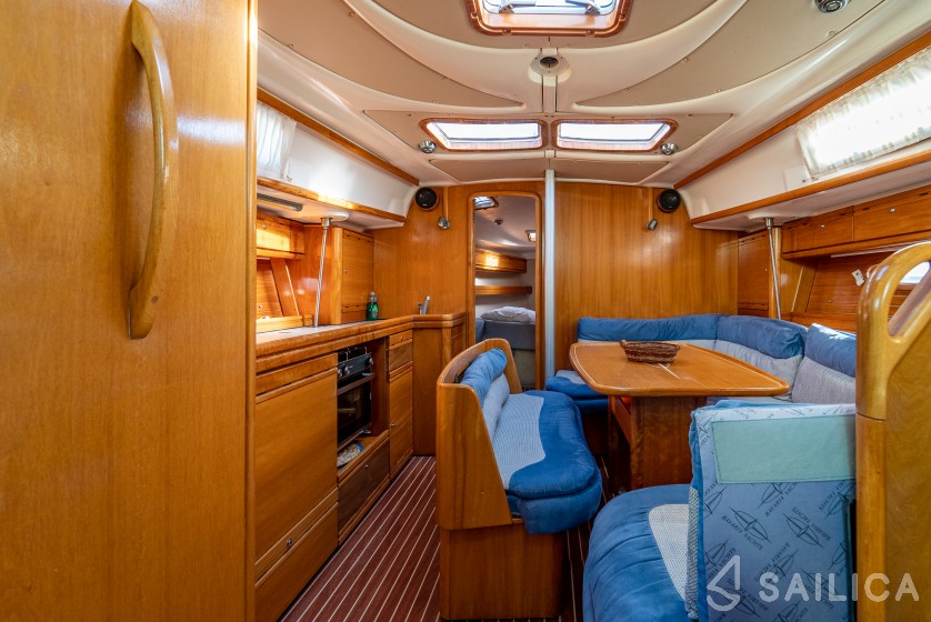Bavaria 39 Cruiser - Yacht Charter Sailica
