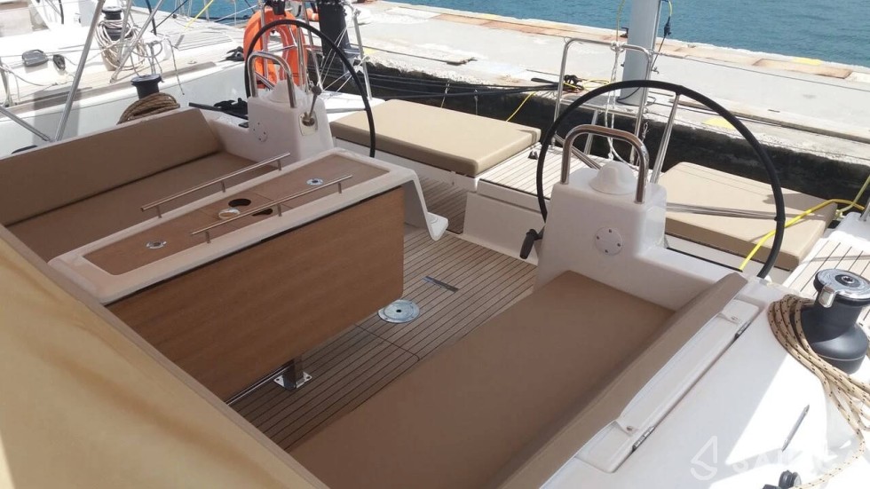 Dufour 460 GL - Yacht Charter Sailica