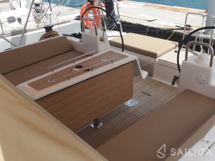 Dufour 460 GL - Yacht Charter Sailica