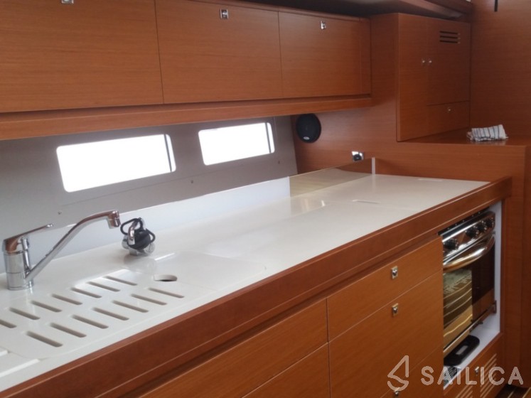Dufour 460 GL - Yacht Charter Sailica