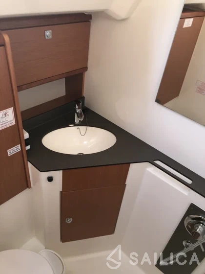 Bavaria 46 Cruiser - Yacht Charter Sailica