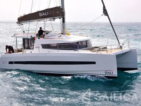 Bali 4.1 - Yacht Charter Sailica