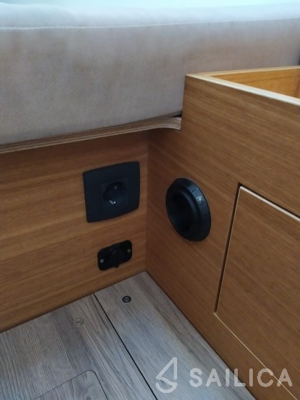 Elan Impression 40.1 - Yacht Charter Sailica