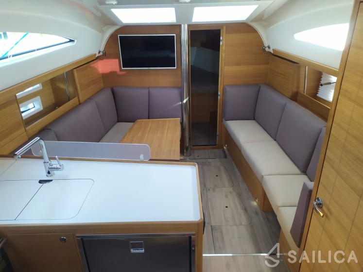 Elan Impression 40.1 - Yacht Charter Sailica