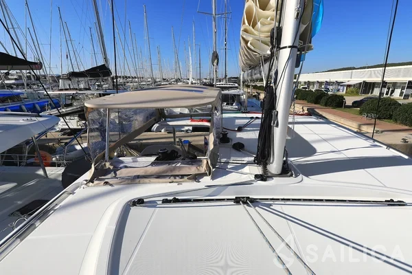 Lagoon 40 - Yacht Charter Sailica