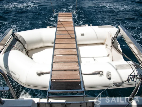 Oceanis 473 - Yacht Charter Sailica