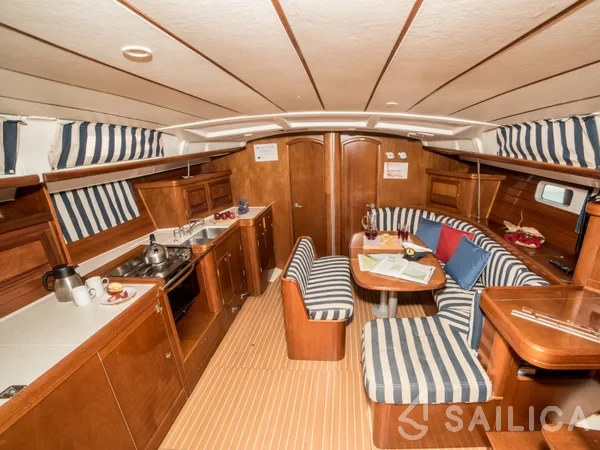 Oceanis 473 - Yacht Charter Sailica