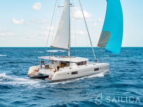 Lagoon 42 - Yacht Charter Sailica